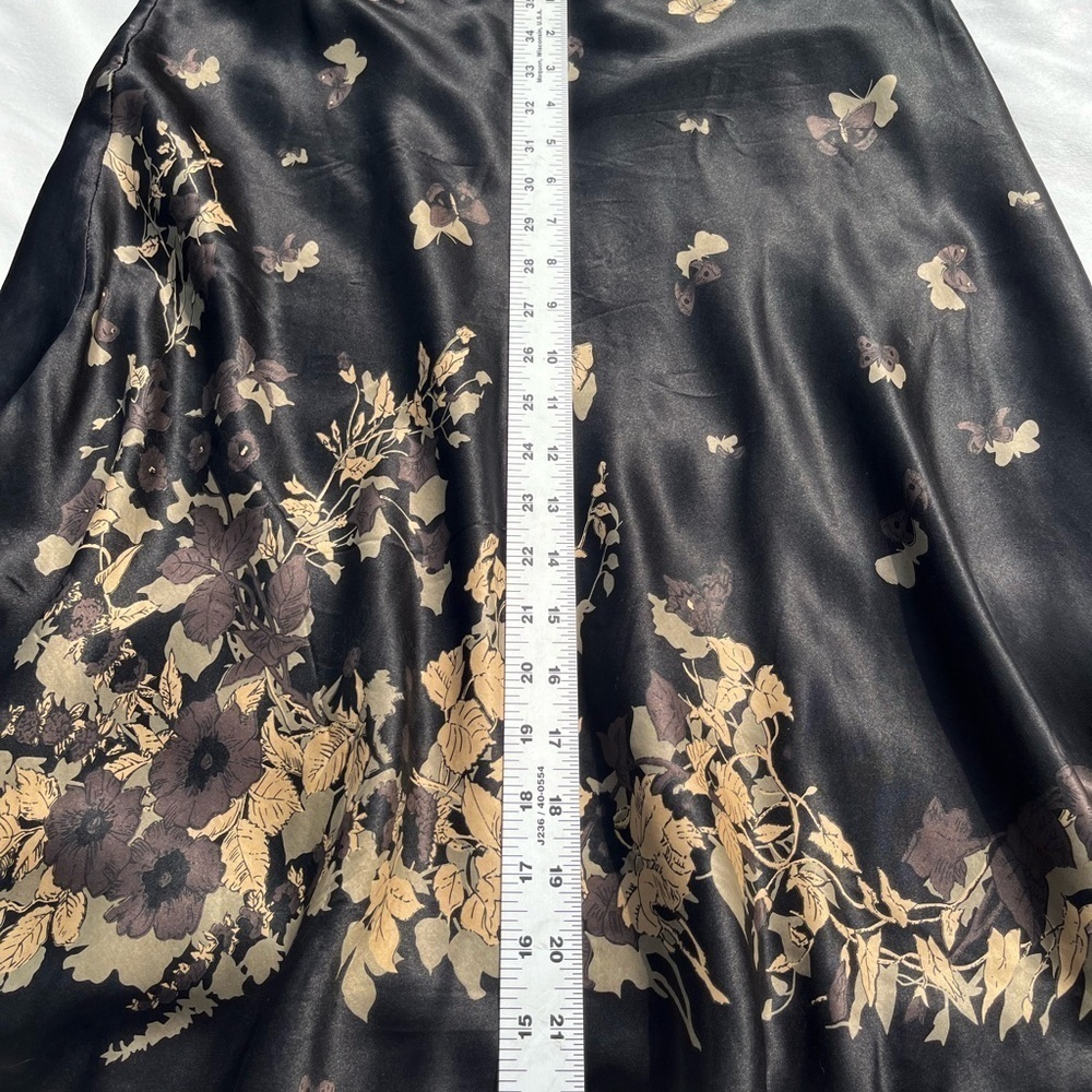 Elegant Black Floral butterfly Skirt - Picture 8 of 16